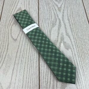 593 - Calvin Klein Tie Green Grid Plaid 300 CK21100081 Silk Blend MSRP $69.50